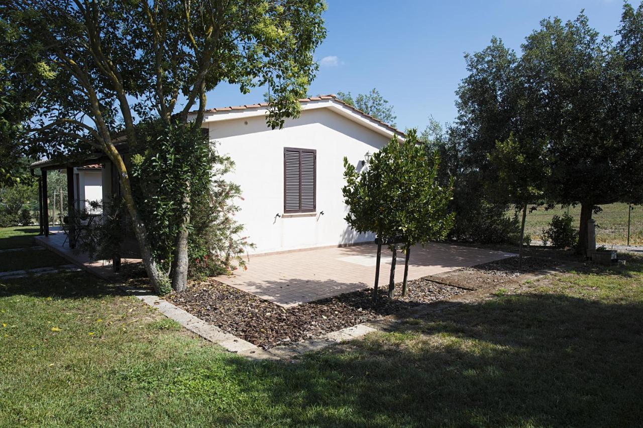 Agriturismo Il Fontanile Marsiliana Bagian luar foto