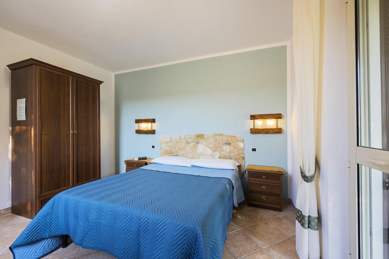Agriturismo Il Fontanile Marsiliana Bagian luar foto